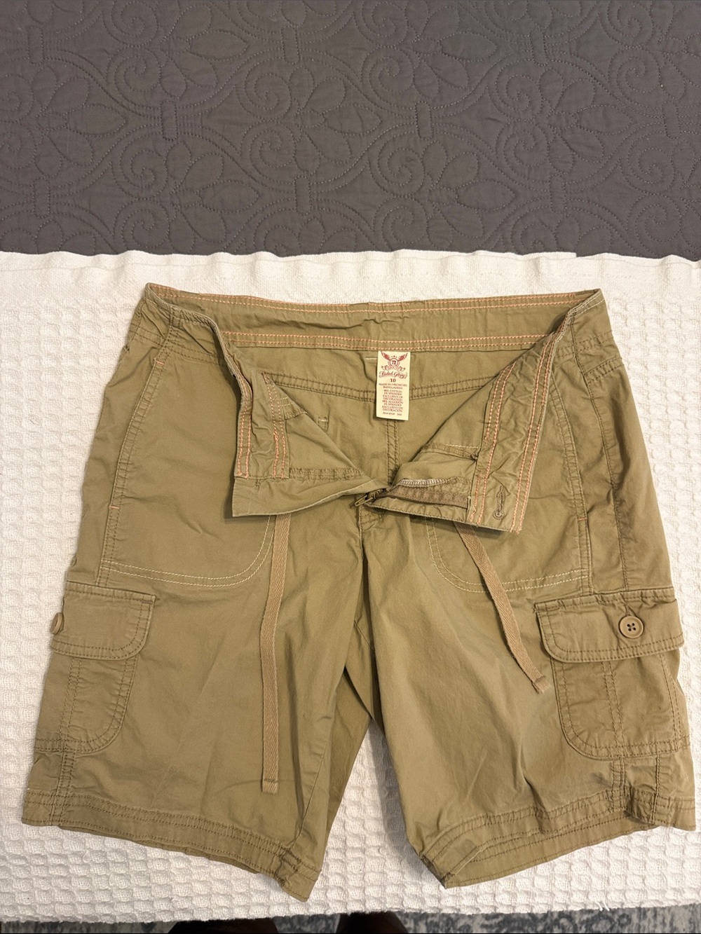 Faded Glory Women’s Tan Cargo Shorts